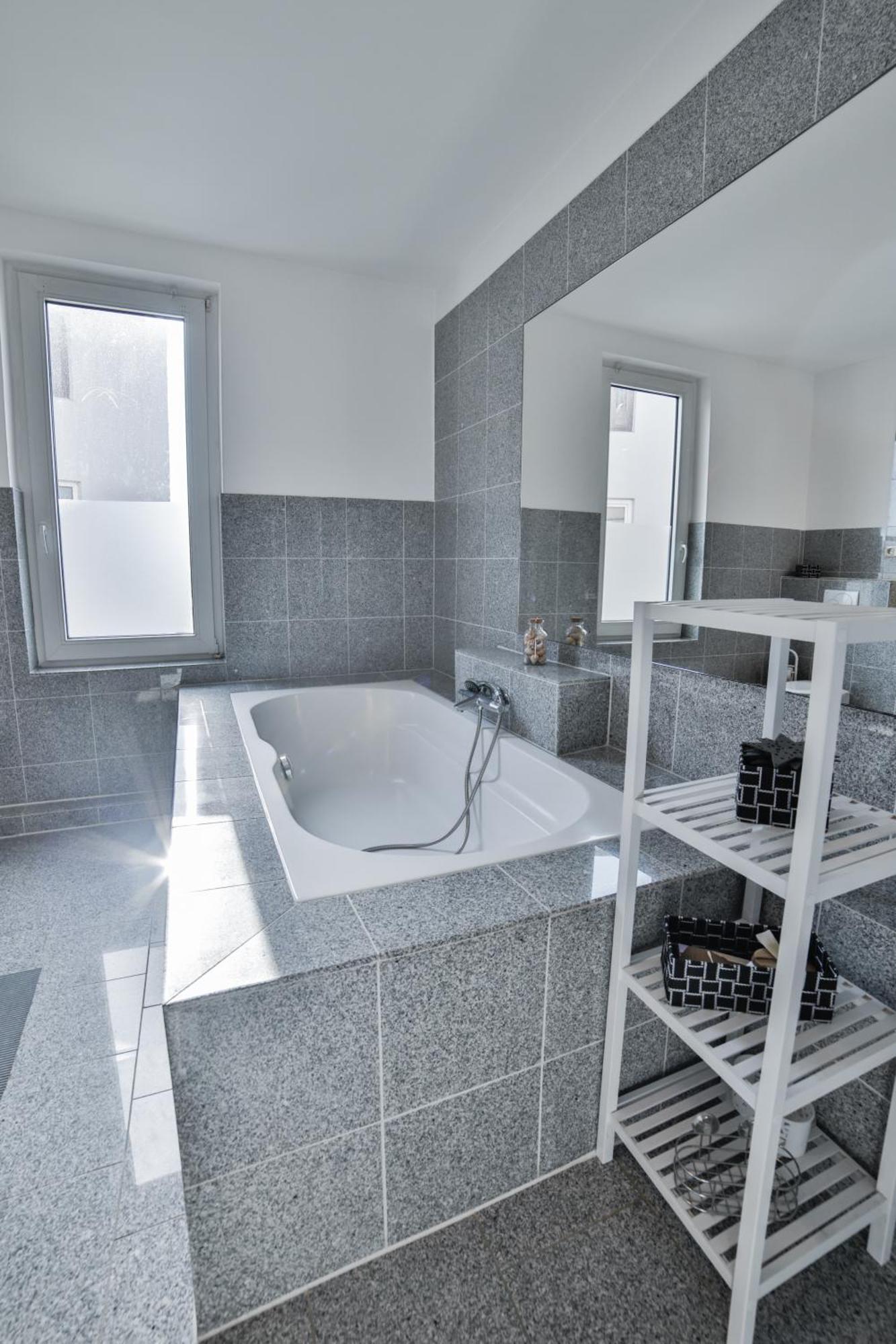 Exklusives Apartment Im Historischen Wohnhaus Mit Kamin, Bad & Viel Platz Bremerhaven Exteriör bild